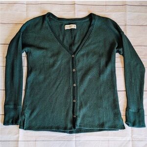 Women's American Eagle Green V-Neck Button-Up Sweater